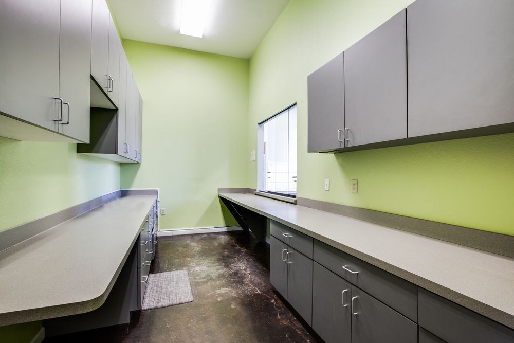 1809 Precinct Line Rd, Hurst, TX 76054